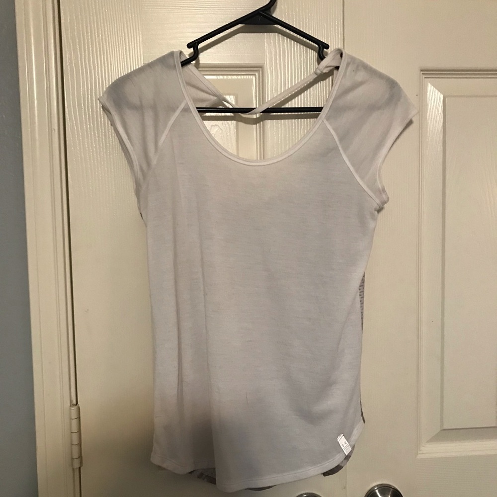 Under armour t shirt
